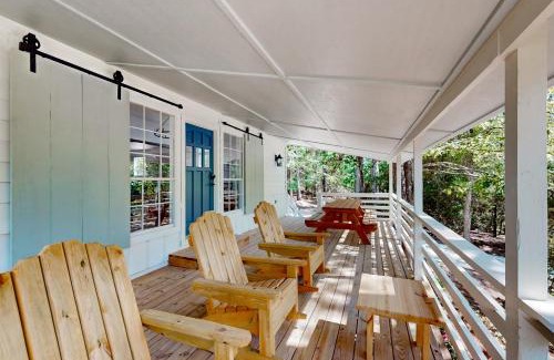 Brookeland House | Shady Pines