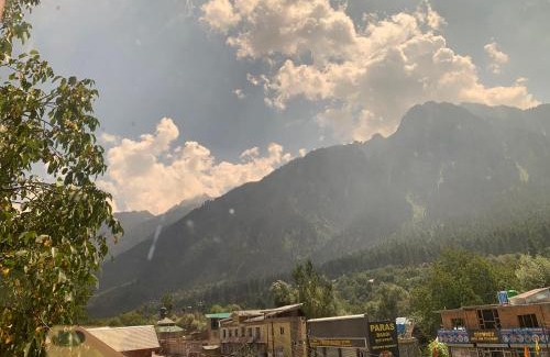 Gund House | Shahjee lodge