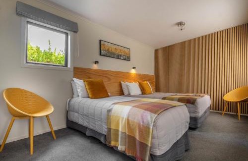 Te Anau Bed & Breakfast | Shakespeare House