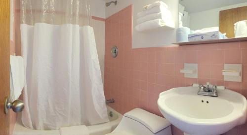 Wildwood Crest Hotel | Shalimar Resort