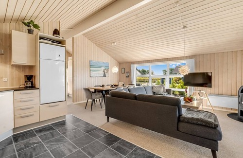 Falen House | "Shalin" - 1.4km to the fjord by Interhome