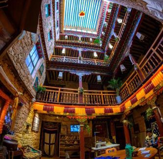 Chengguan District Hotel | Shambhala Palace Hotel