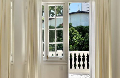 Downtown Shanghai Apartment | Shanghai Hills& Art Suite 16