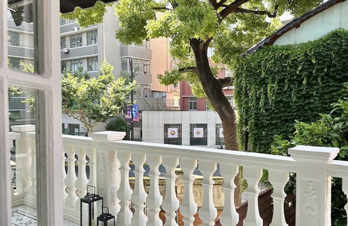 Downtown Shanghai Apartment | Shanghai Hills& Art Suite 16