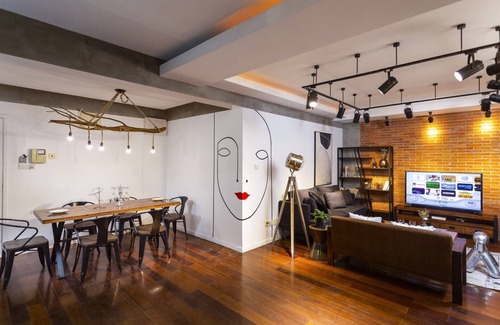 Downtown Shanghai Apartment | Shanghai Hills&Chuanyu Inn Near NECC 53-402