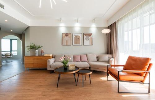 Pudong Apartment | Shanghai Hills&Linghu's Grand 4BR Suite-Line 7&18,Near SNIEC, Yinghua Rd 801