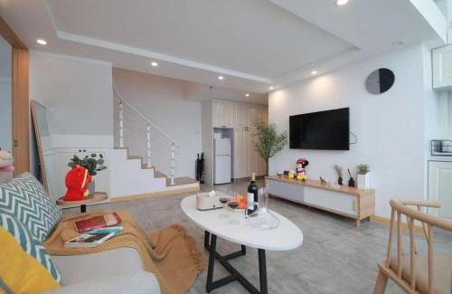 Beilin Apartment | Shanghai Hills & Lotus Home Base near NECC & Hongqiao railway station suitable for Family&Business