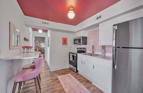 Buena Vista Apartment | Shania Twain Themed Apartment!