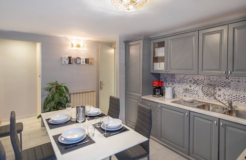 Intra Apartment | Sharazad Intra