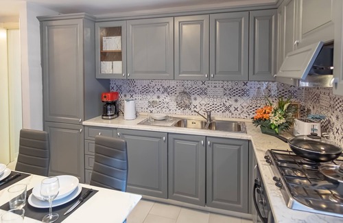 Intra Apartment | Sharazad Intra