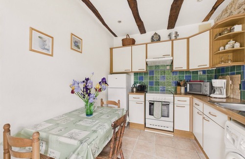 Montignac House | Shared pool and wooded grounds - house for 4