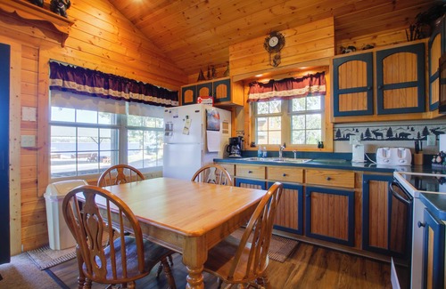 Cecil Cabin | Shawano Lake Cabin w/Boat Dock!
