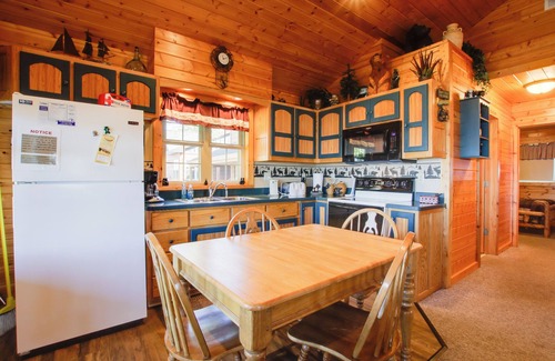 Cecil Cabin | Shawano Lake Cabin w/Boat Dock!