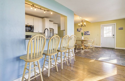 Krakow House | Shawano Lake House w/Boat Dock, Kayaks, & Grill!
