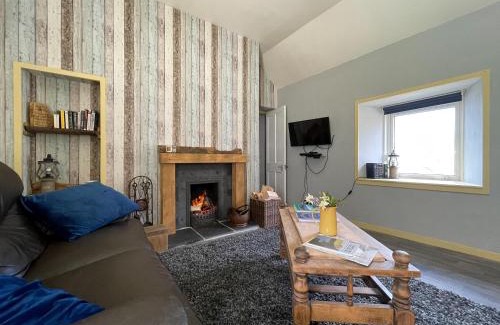 Arnisdale House | Sheena's But'n'ben