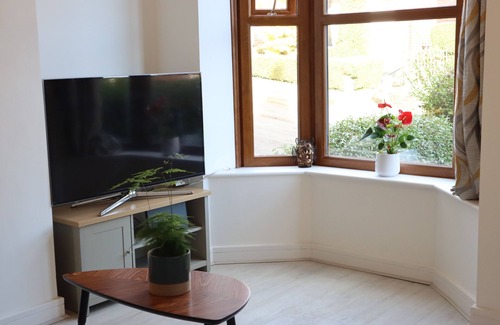Hillsborough Apartment | Sheffield 4-bedroom house free parking