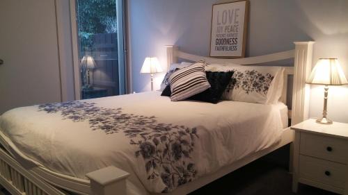 Rosebud House | Shellys Place