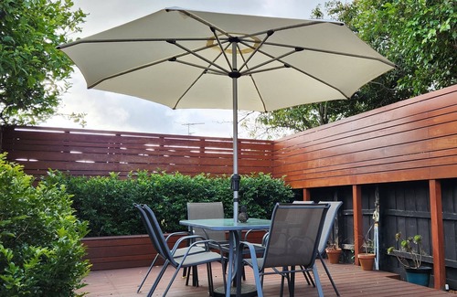 Rosebud House | Shellys Place - Rosebud Escape