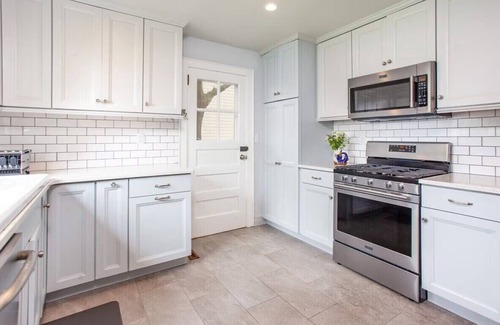 Southold House | Shelter Bay Cove Waterfront + Beach + spectacular