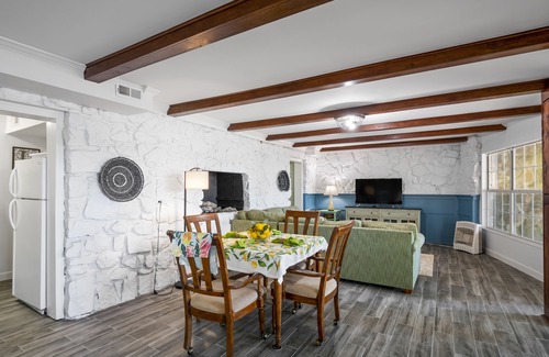 Jasper House | Sheltered Cove: 4 BR, 3 BA in Jasper, Sleeps 12