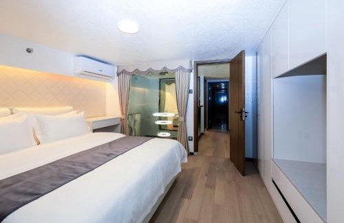 Longhua District Apartment | Shenzhen Fashion LOFT Apartment