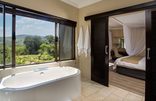 Pilanesberg National Park Cabin | Shepherd's Tree Game Lodge