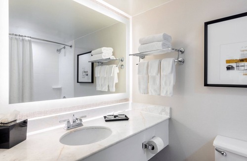 Sandy Springs Hotel | Sheraton Atlanta Perimeter North Hotel