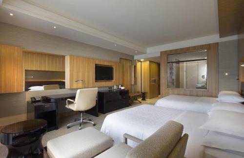 Rajajinagar Hotel | Sheraton Grand Bangalore Hotel at Brigade Gateway