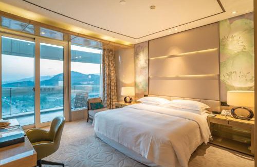 Wuxing Hotel | Sheraton Huzhou Taihu Lake Hot Spring Resort & Spa