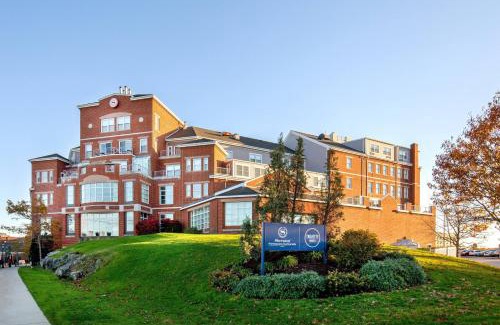 Portsmouth Hotel | Sheraton Portsmouth Harborside Hotel