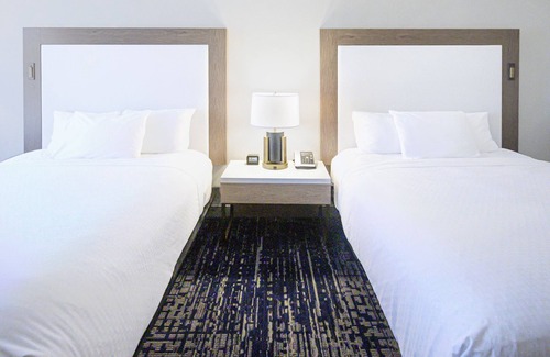 Sandston Hotel | Sheraton Richmond Airport Hotel