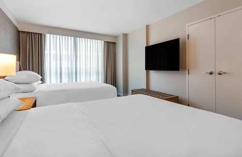 Old Town North Hotel | Sheraton Suites Old Town Alexandria