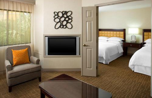 Airport North Hotel | Sheraton Suites Orlando Airport Hotel