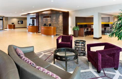 Richmond City Centre Hotel | Sheraton Vancouver Airport Hotel