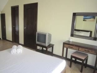 Manoc-Manoc Villa | Sheridan Villas Boracay