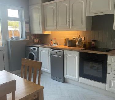 Tyrrellspass House | Shermount Court