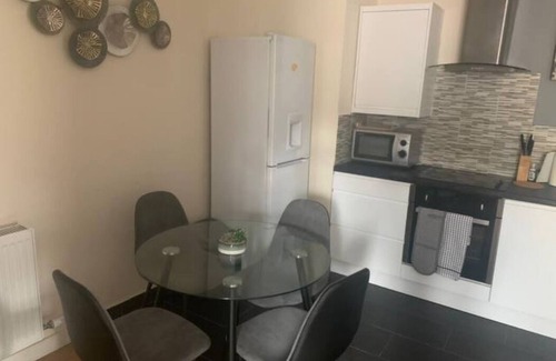 Mapperley Apartment | Sherwood-Free Parking-Business-Leisure