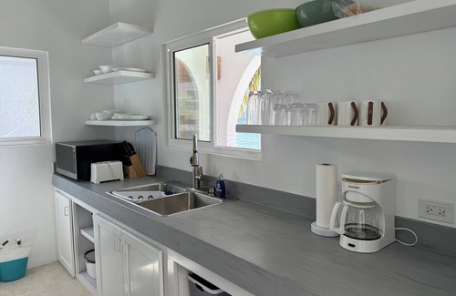 West End Apartment | SHIFTING SANDS - beachfront bliss just steps from restaurants, surf & 2 beaches