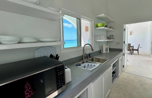 West End Apartment | SHIFTING SANDS - beachfront bliss just steps from restaurants, surf & 2 beaches