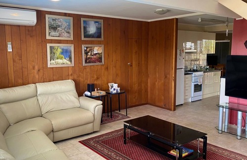 Malua Bay House | 'Shimoda' on Illabunda, McKenzies Beach