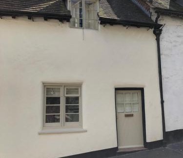 Bridgnorth House | Shining Star, Cartway River Views