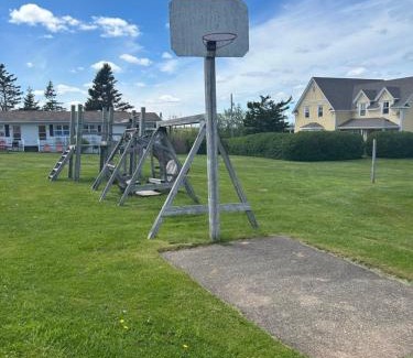 Green Gables Hotel | Shining Waters Country Inn