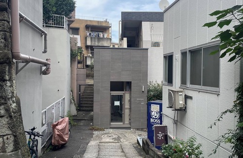 Yotsuya Apartment | Shinjyuku Yotsuya city center Bali resort apartment Queen bed WC shower 1Room