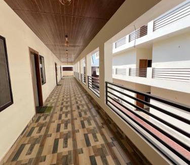 Varanasi House | Shiva Kashi Inn
