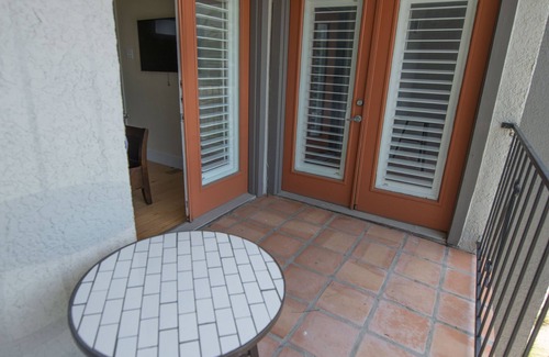 West End Condo | Shoal Creek Greenbelt