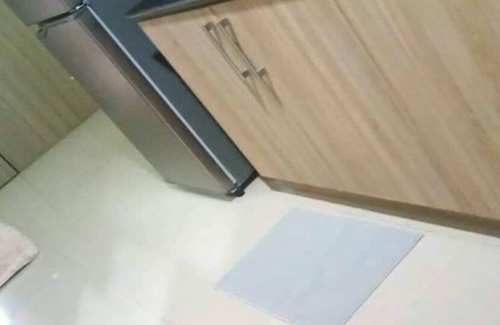 Barangay 76 Condo | Shore Residences (near Mall of Asia) 1BR Condo with 3 Beds, massager