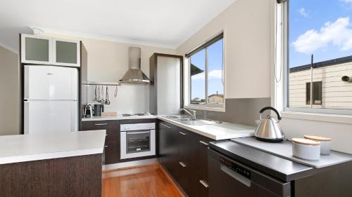 Lake Tyers Beach House | Shore Thing Upstairs