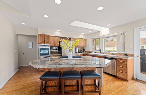 Wapato Point House | Shore View Home Retreat