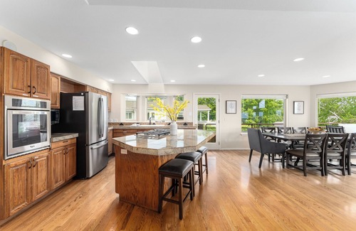 Wapato Point House | Shore View Home Retreat