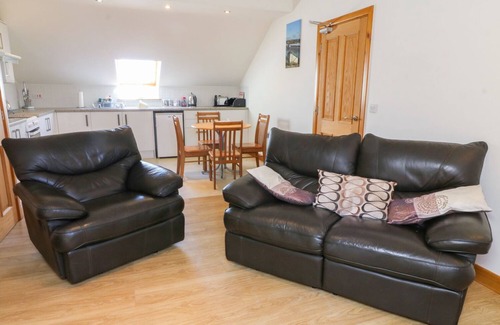 Morecambe Cottage | SHOREFIELDS TWO, pet friendly, country holiday cottage in Heysham